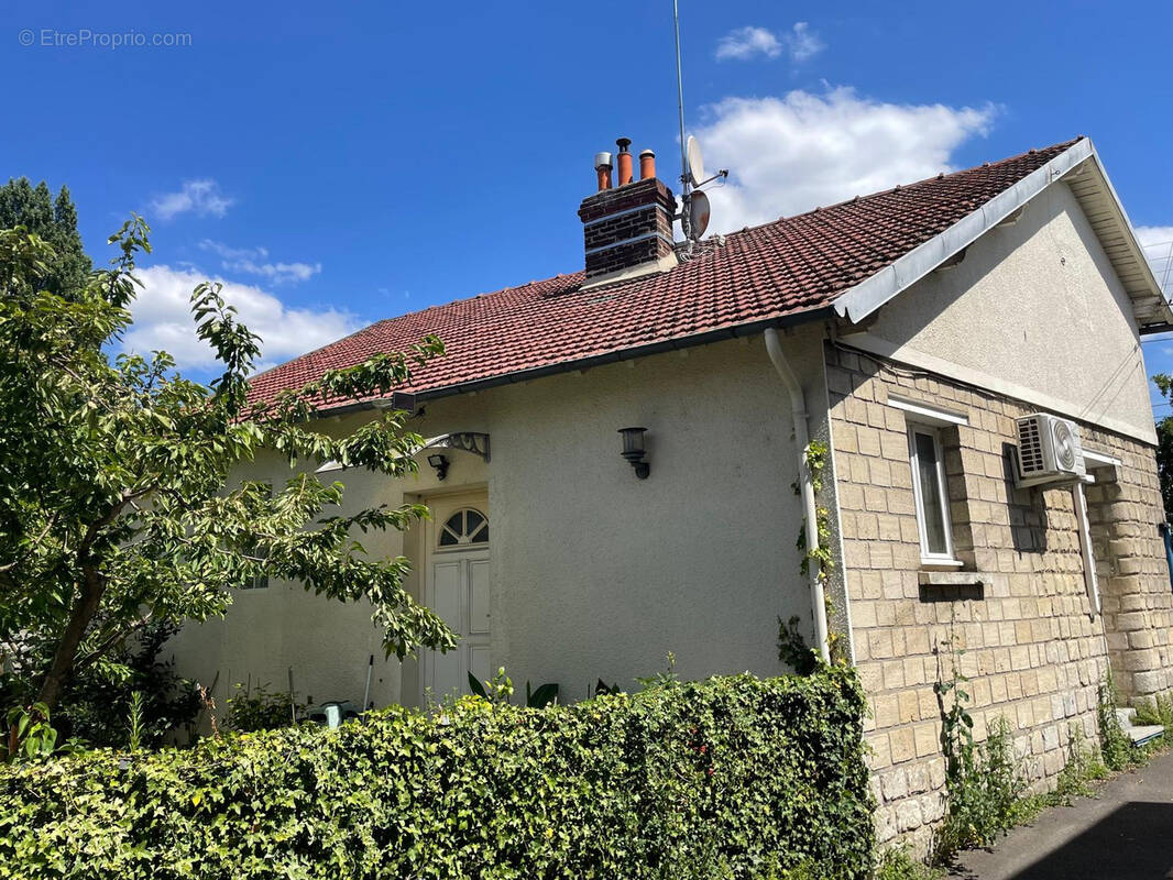 Maison à PERSAN