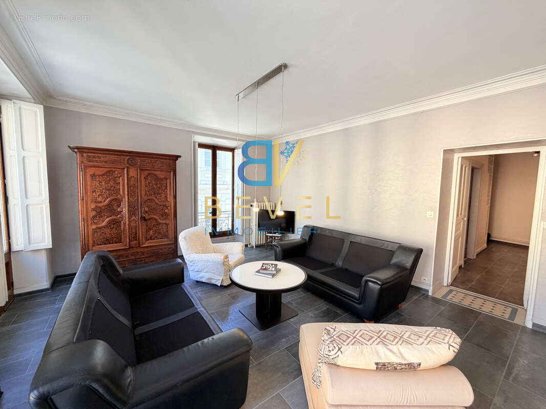 Appartement à SAINT-JEAN-DE-MAURIENNE