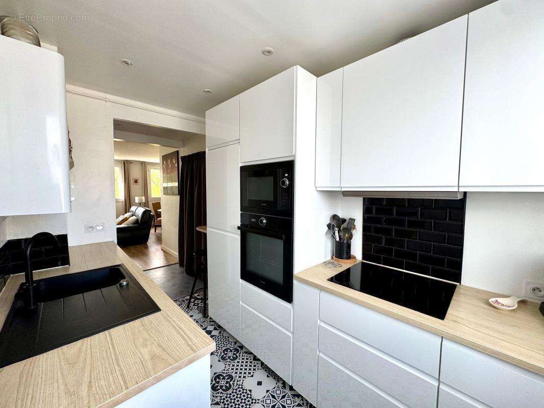 Appartement à MAROLLES-EN-HUREPOIX