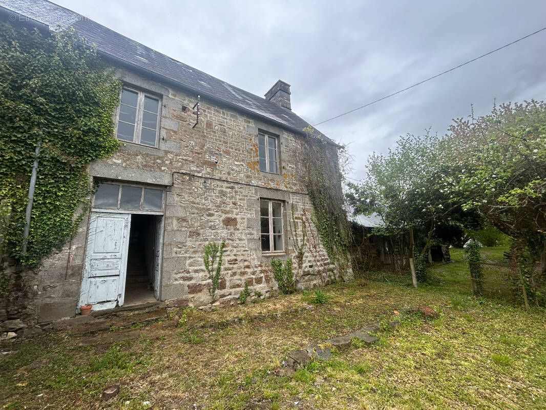 Maison à MORTAIN