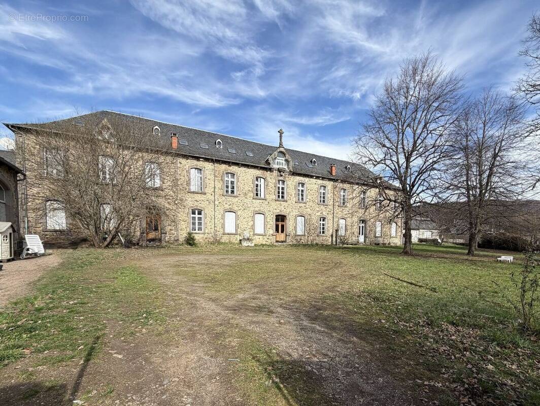 Maison à CONDAT
