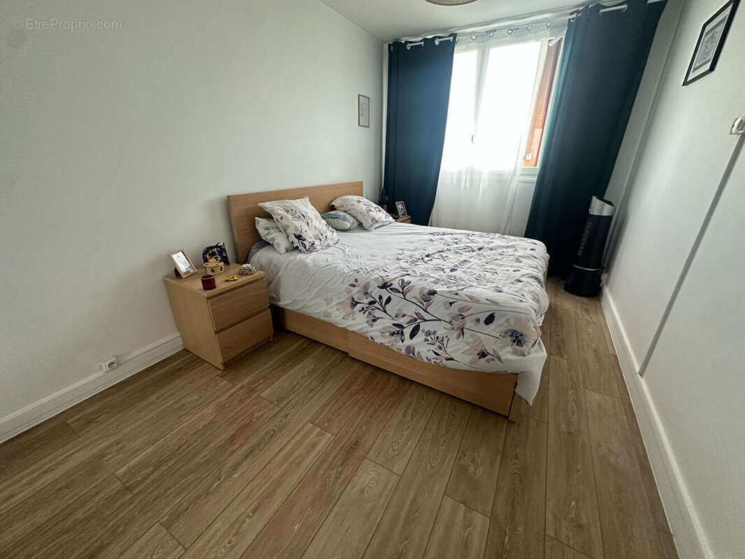 Appartement à EPINAY-SUR-SEINE