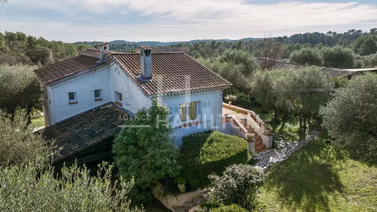 Maison à OPIO