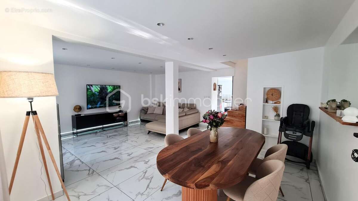 Appartement à CLAYE-SOUILLY