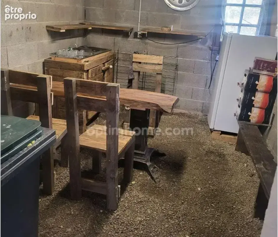 Maison rénovée avec 3 chambres, 1 200 m² de terrain et vue dégagée – Au calme ! - photo 14
