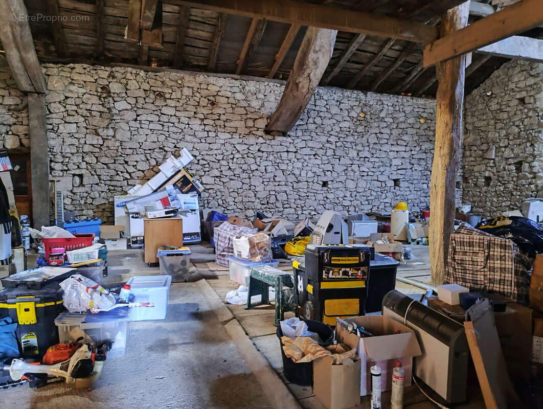 Maison à BOURDELLES