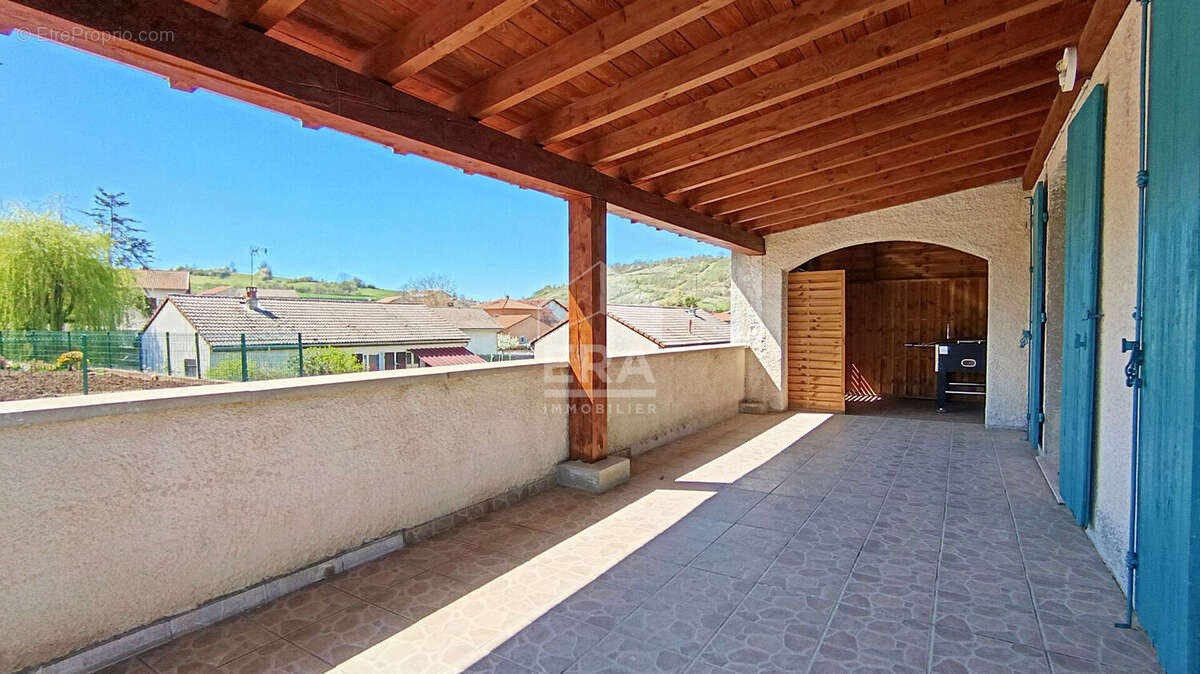 Appartement à SAINT-GERMAIN-LAPRADE