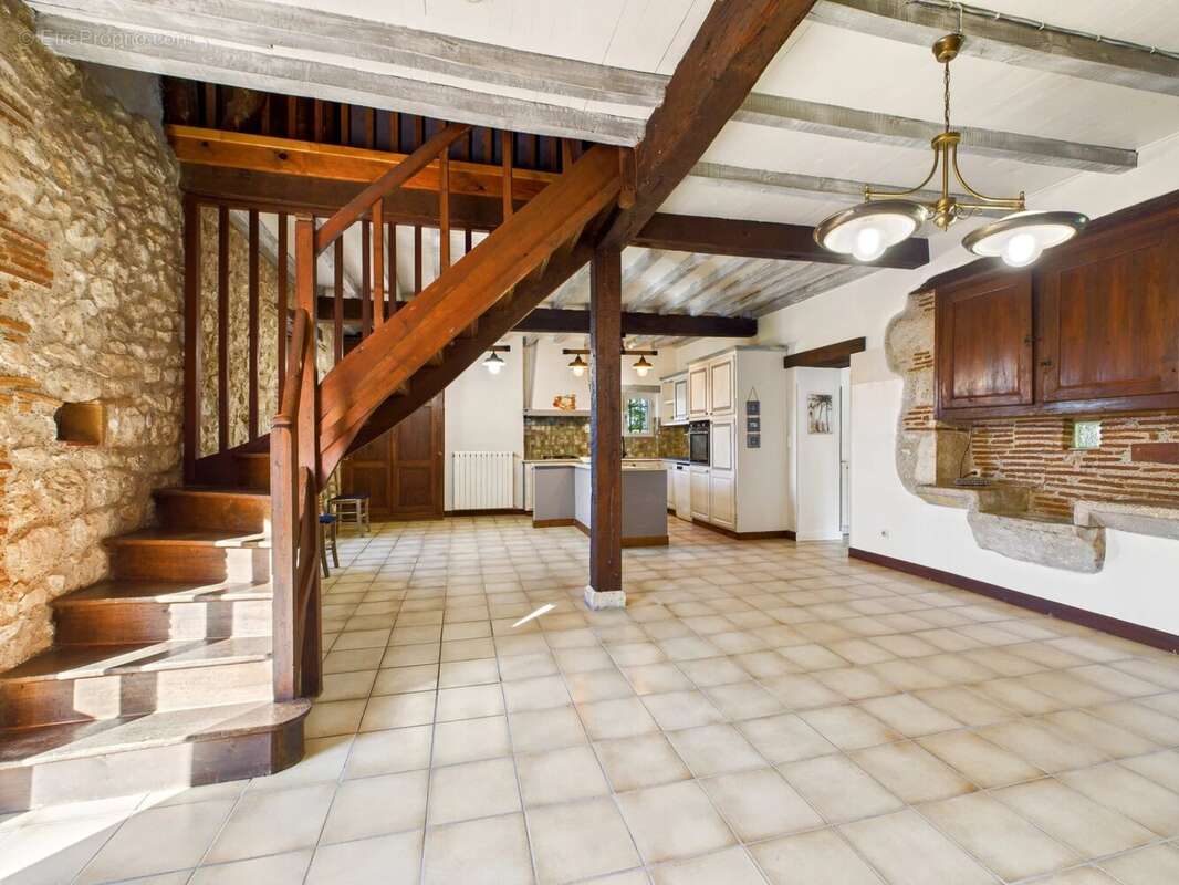 Maison à PENNE-D&#039;AGENAIS