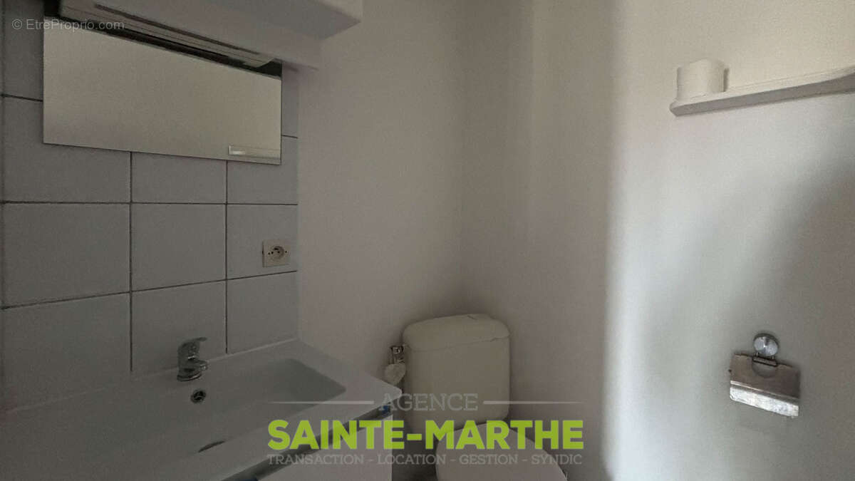 Niort centre, appartement type 2. - photo 4