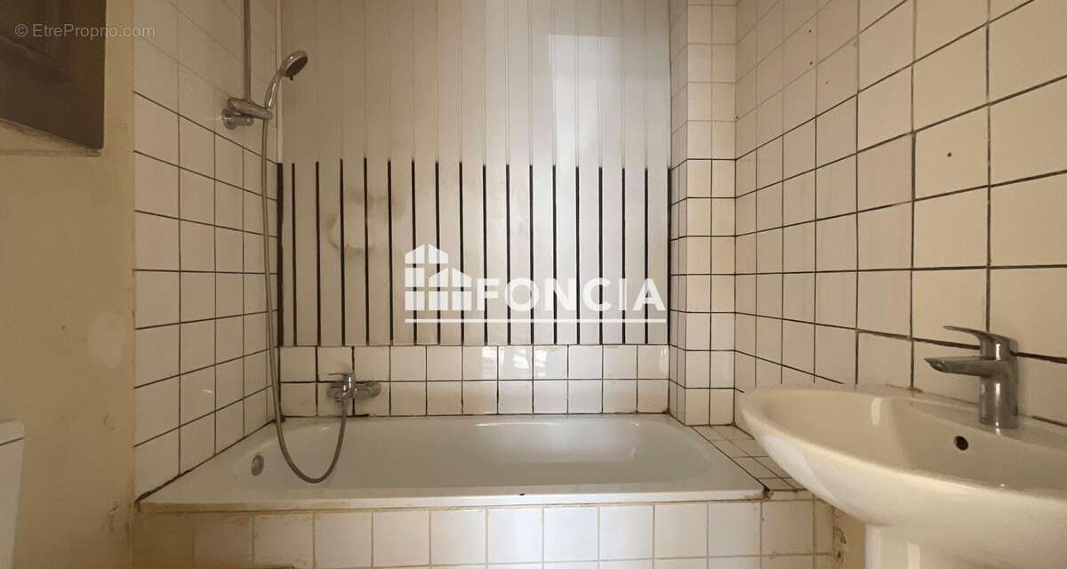 Commerce à CORBEIL-ESSONNES