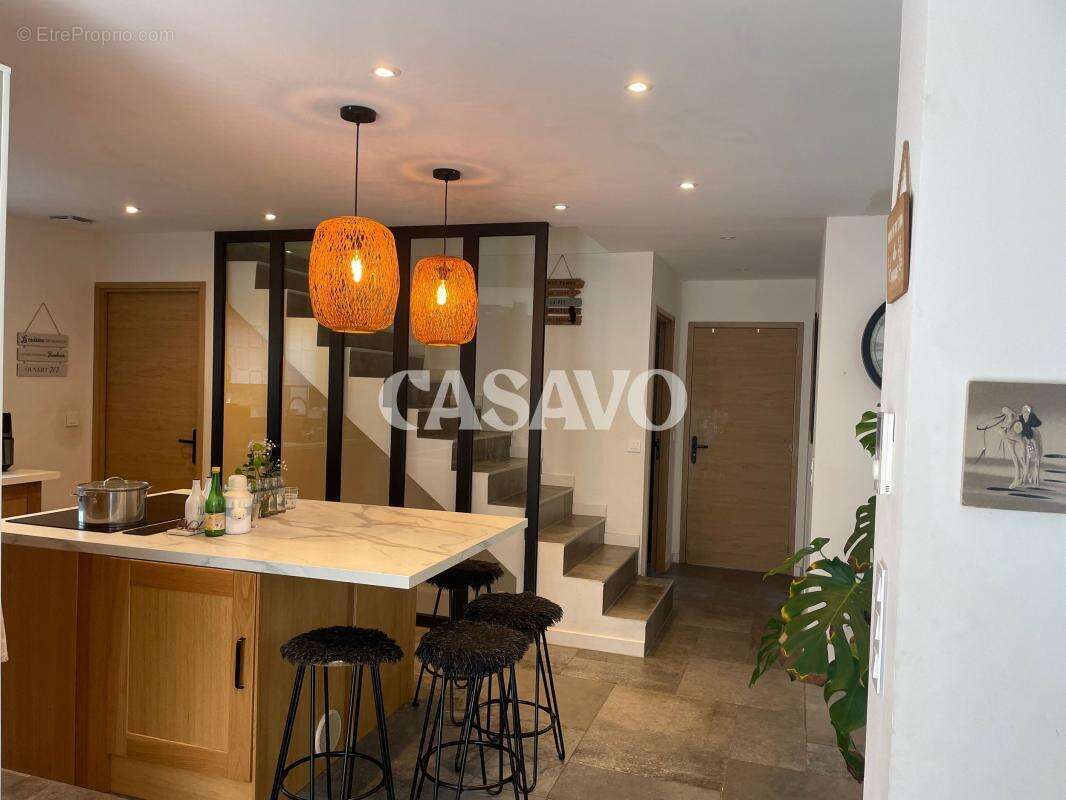 Vente Maison 5 pièces de 175m² - 83720 Trans-en-Provence - photo 3
