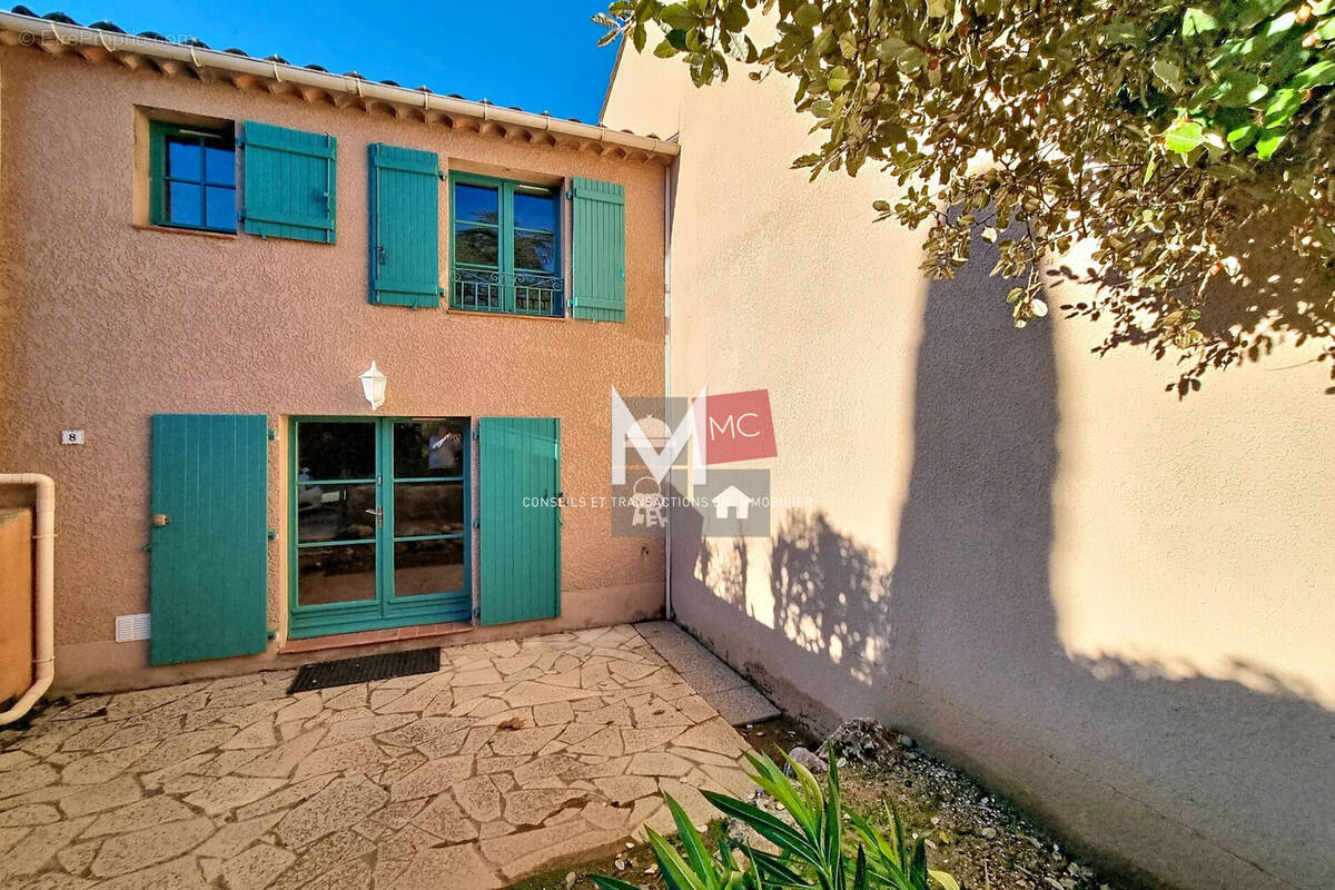 Maison à PLAN-DE-LA-TOUR