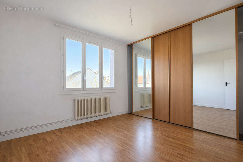 Appartement à BAGNEUX