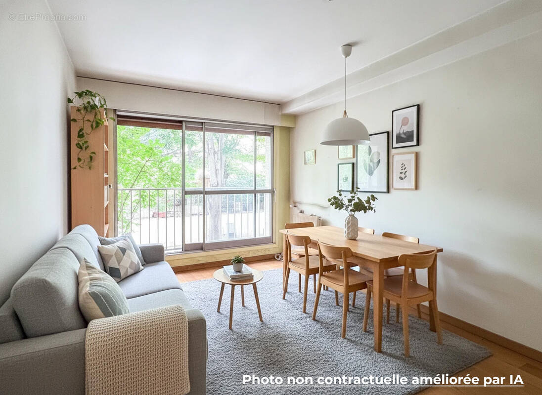 Appartement à PARIS-16E