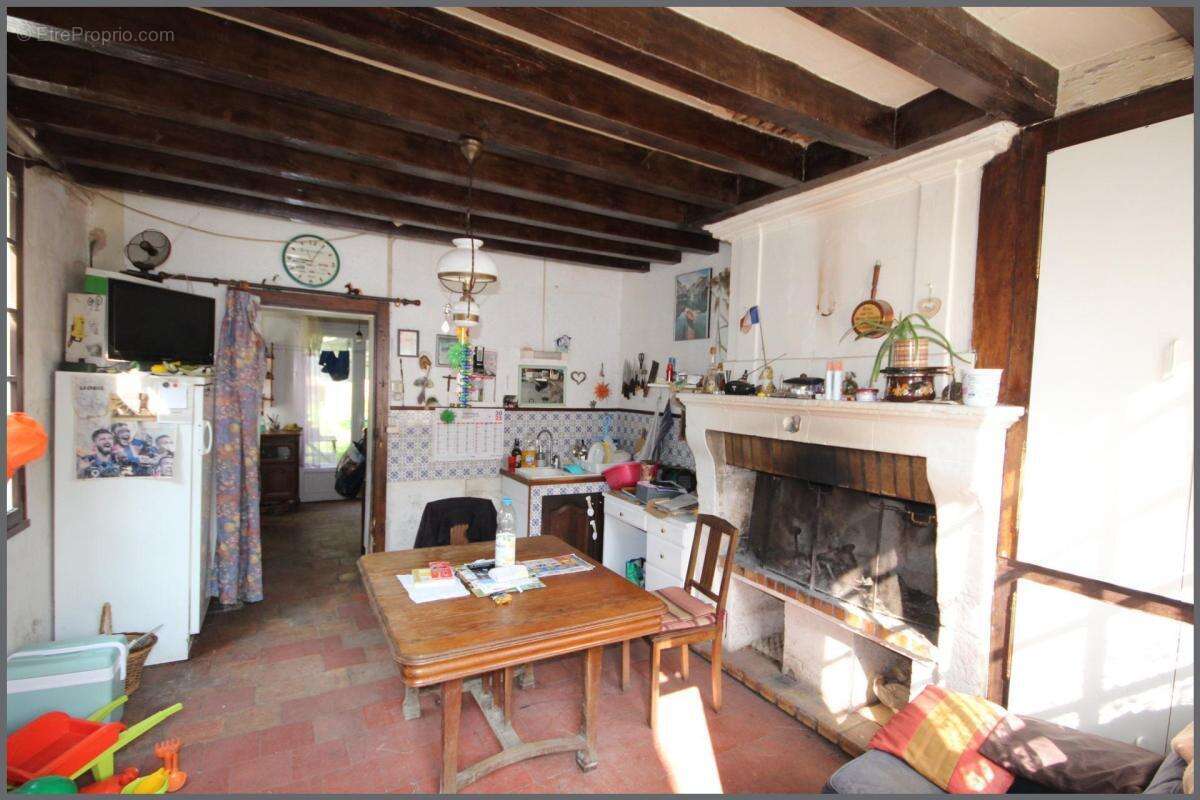 Maison à LA CHAPELLE-AUX-CHOUX