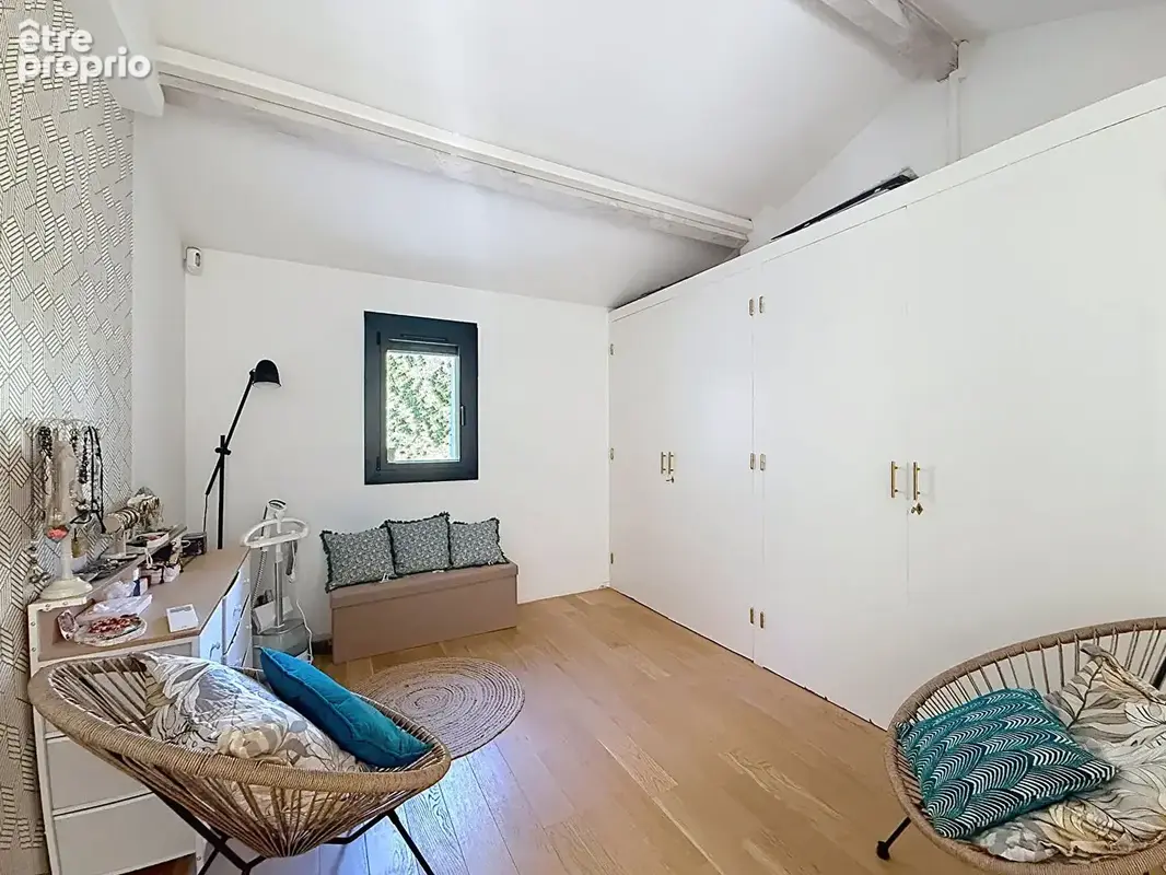 Charmante villa dans un écrin de verdure au calme , 3 chambre et un T2 indépendant, sous sol, piscine. - photo 20