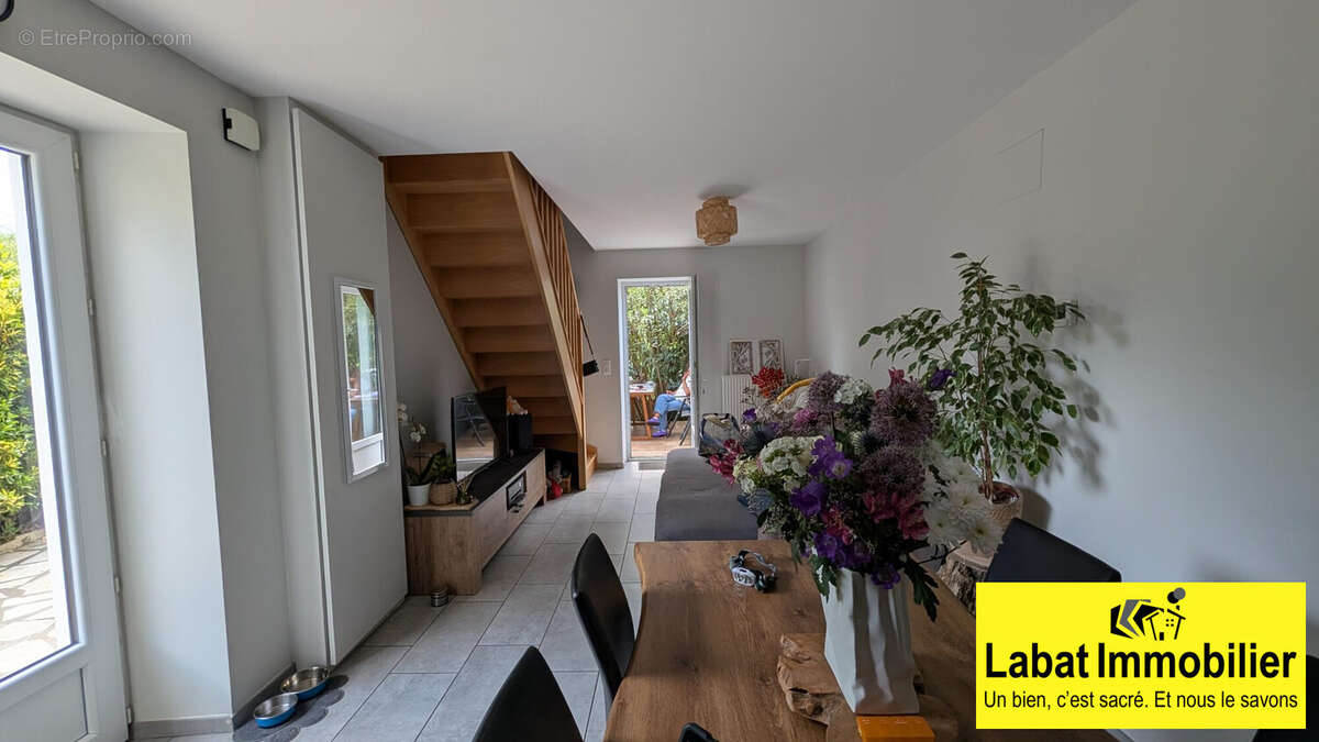 Maison 107 m² à Boucau  - photo 7