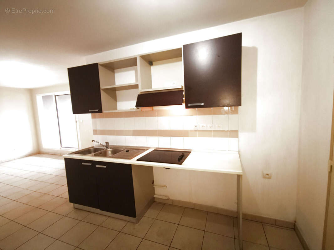 Photo 2 - Appartement à SAINT-DENIS