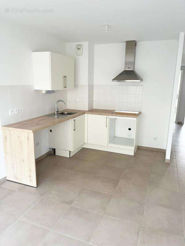 Appartement à SAINT-LAURENT-DU-VAR