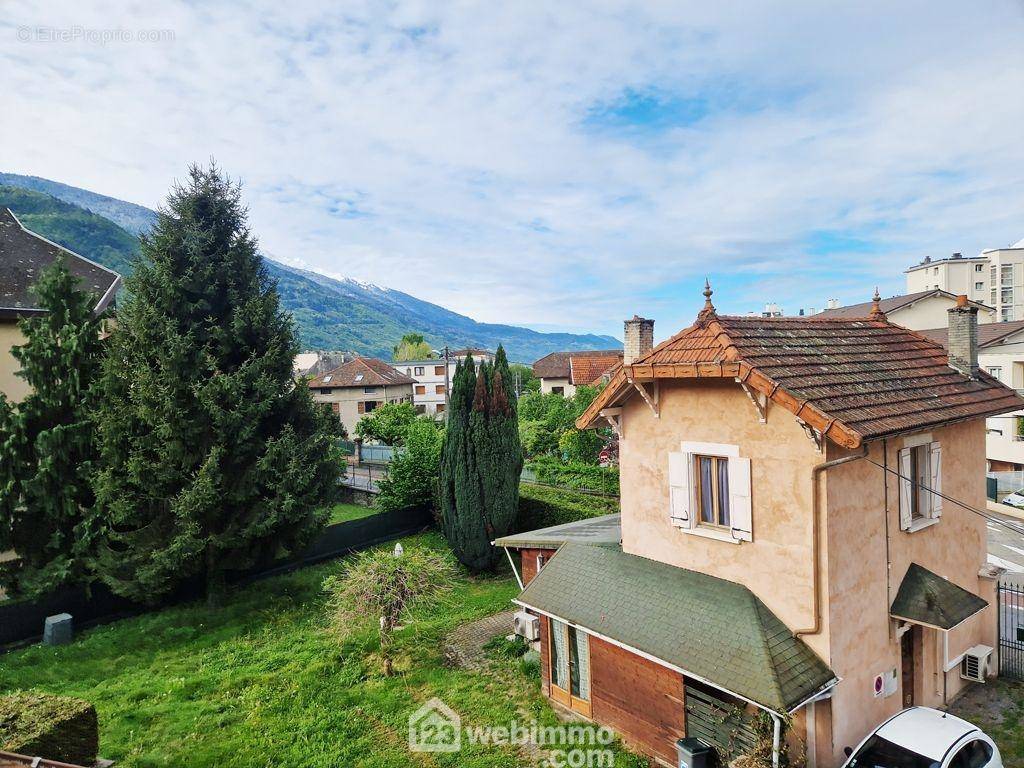 A visiter sans tarder ! - Appartement à ALBERTVILLE