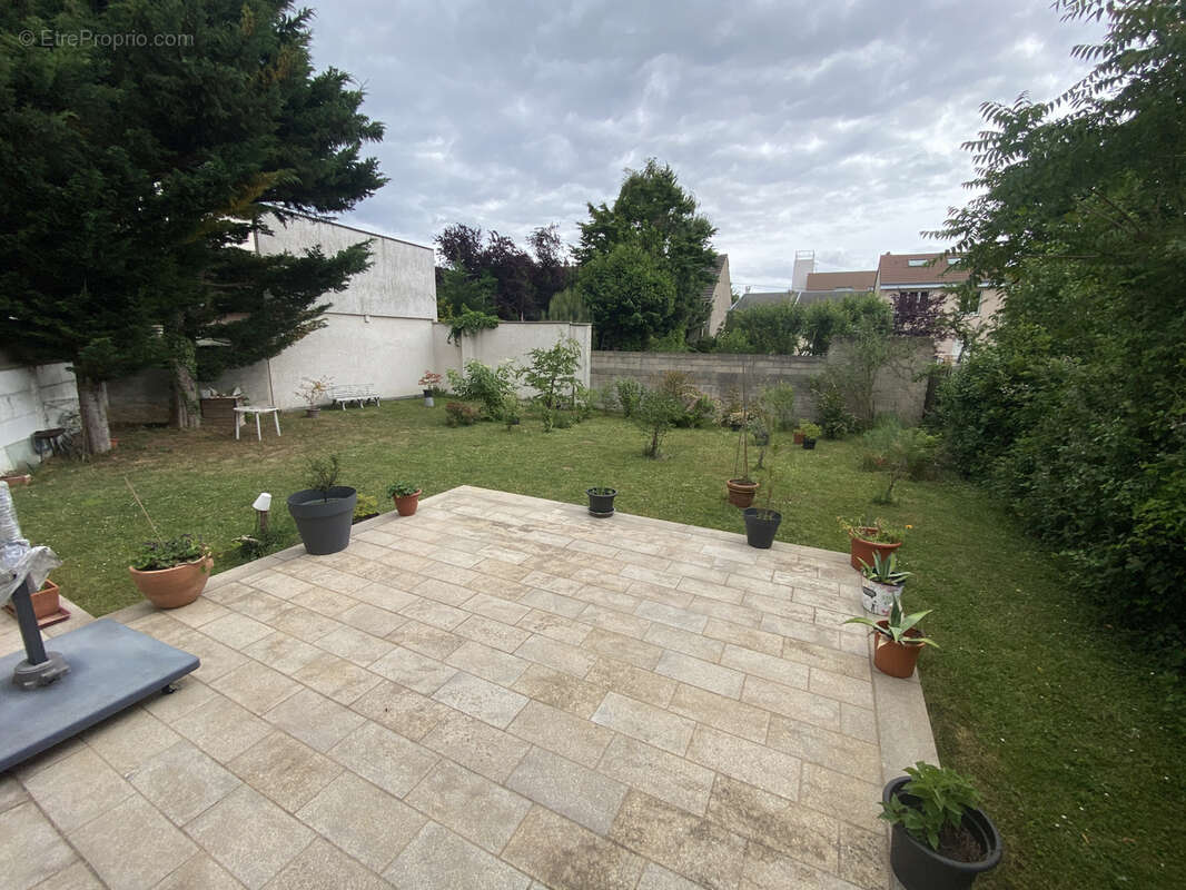 Maison à PARAY-VIEILLE-POSTE