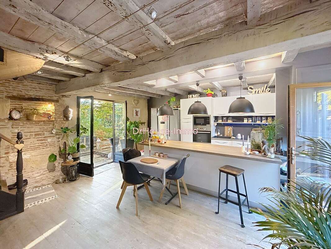 Maison à LAMONZIE-SAINT-MARTIN