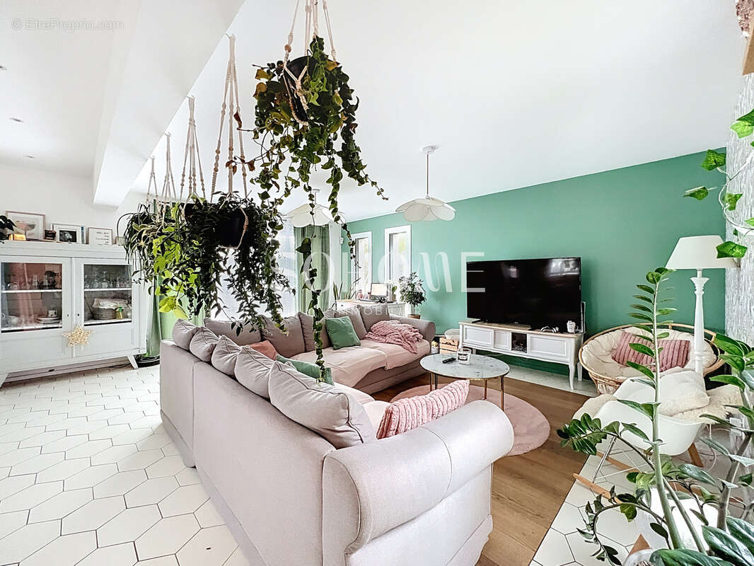 Maison à LES MAZURES