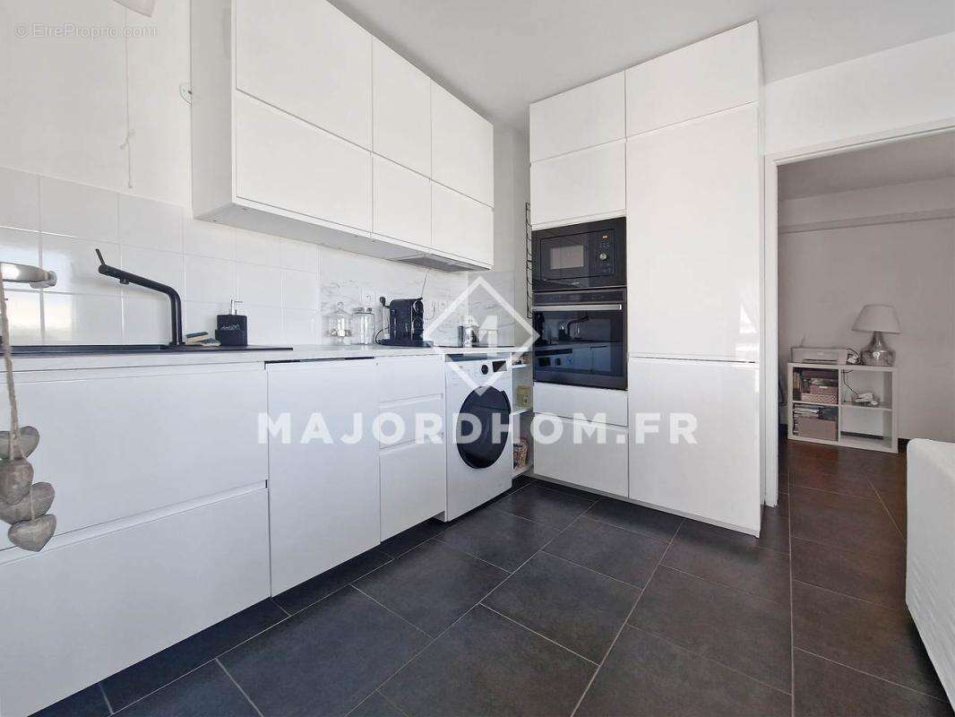 Appartement à MARSEILLE-9E