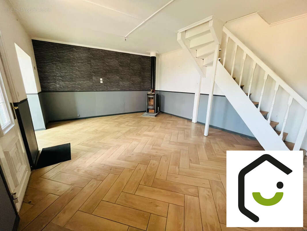 Maison 74 m² à Suzanne  - photo 2