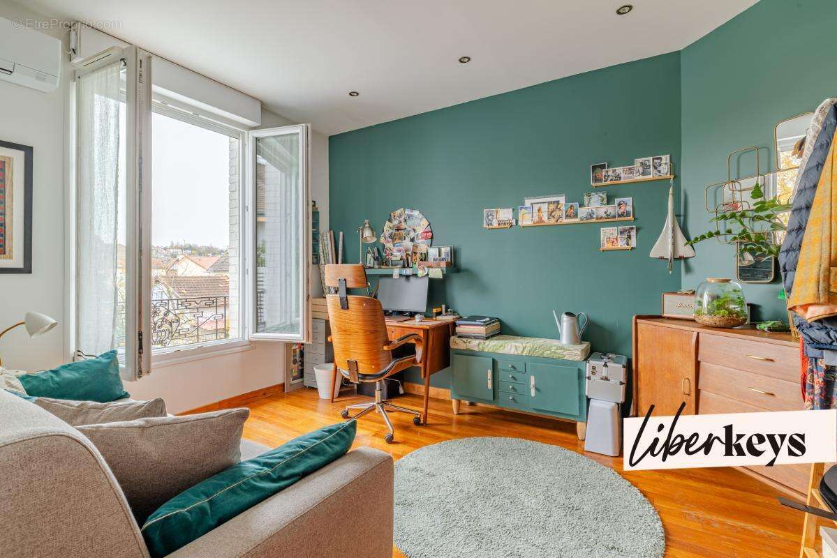 Maison à SAINT-MAUR-DES-FOSSES