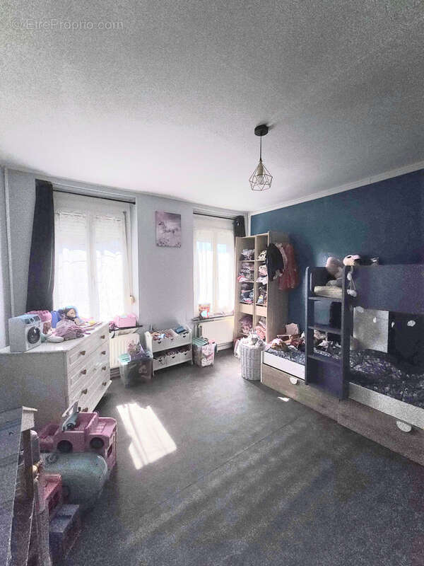 Maison à AULNOYE-AYMERIES