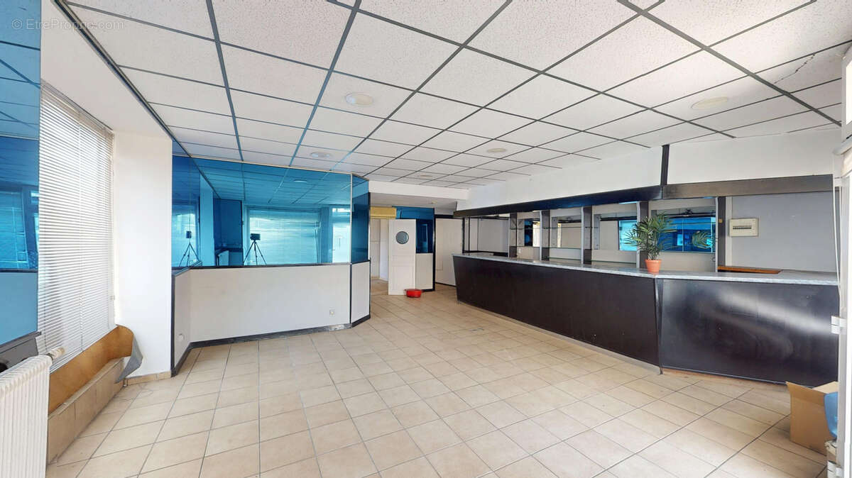 Appartement à UNIEUX