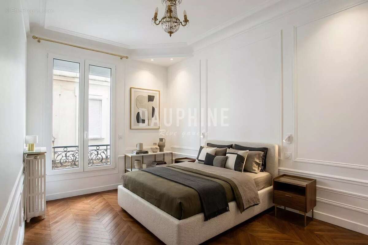 Appartement à PARIS-8E