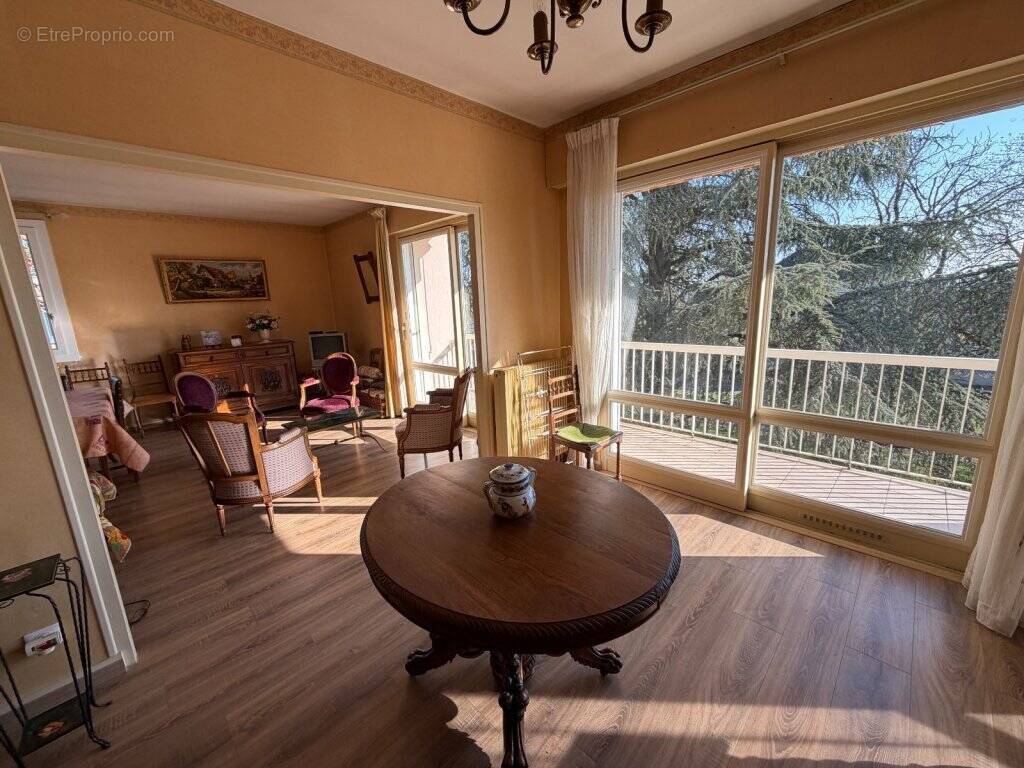 Appartement à LE CREUSOT