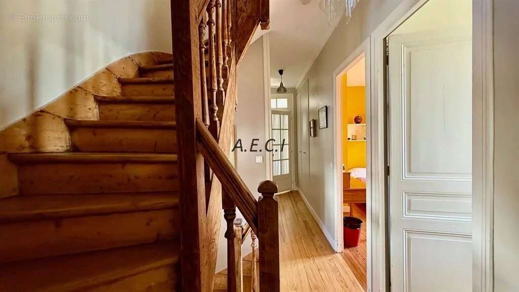 Maison à ASNIERES-SUR-SEINE