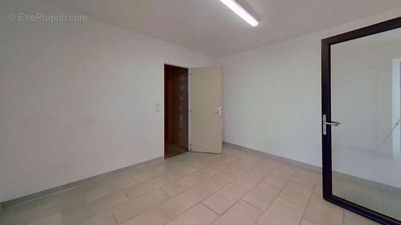 Commerce à GUINGAMP