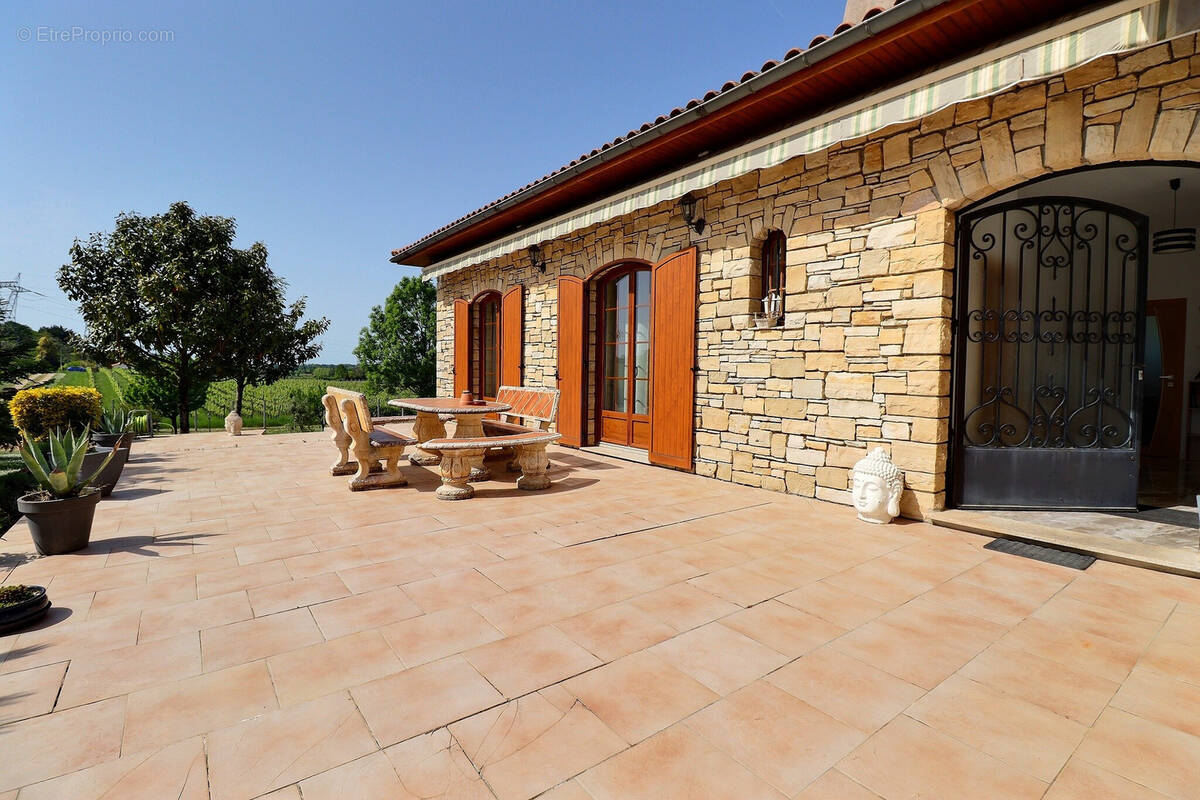 Maison à YVRAC
