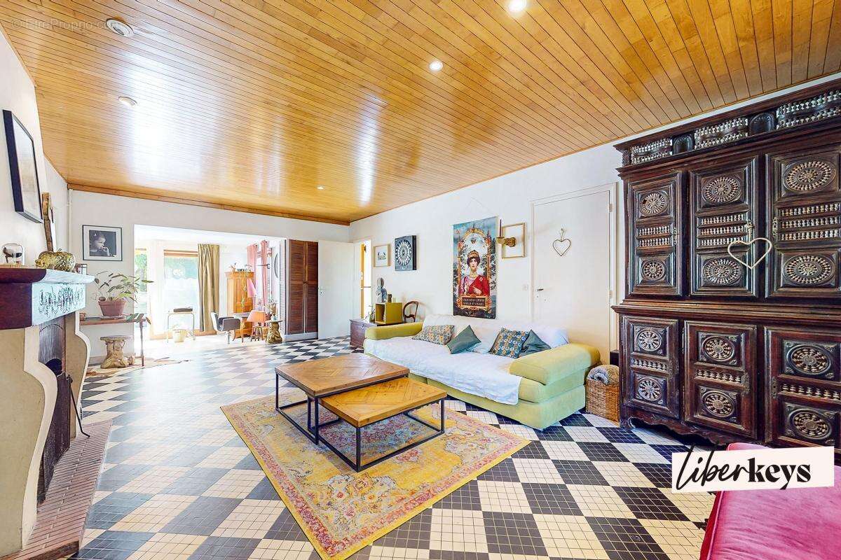 Propriété d'exception de 350 m² - photo 7
