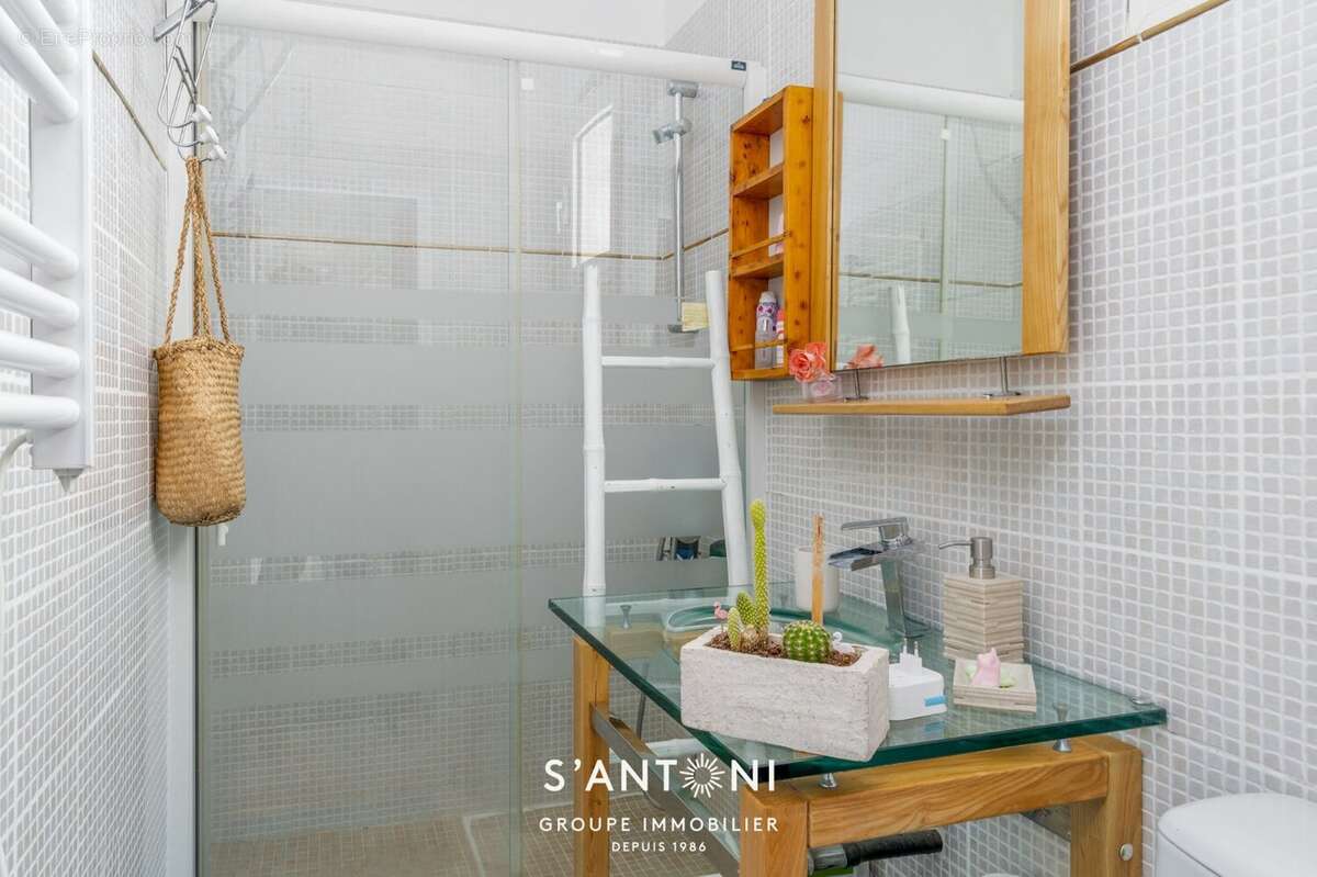 Appartement à VIAS