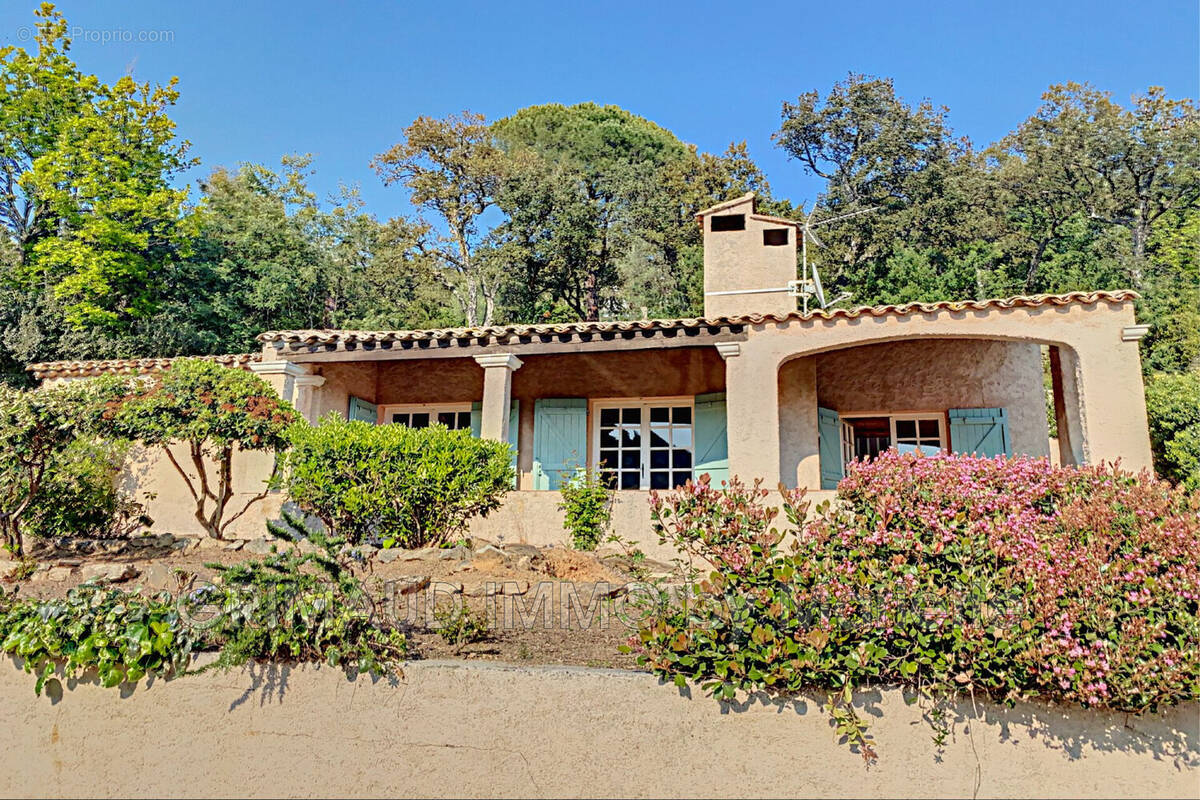 Maison à GRIMAUD