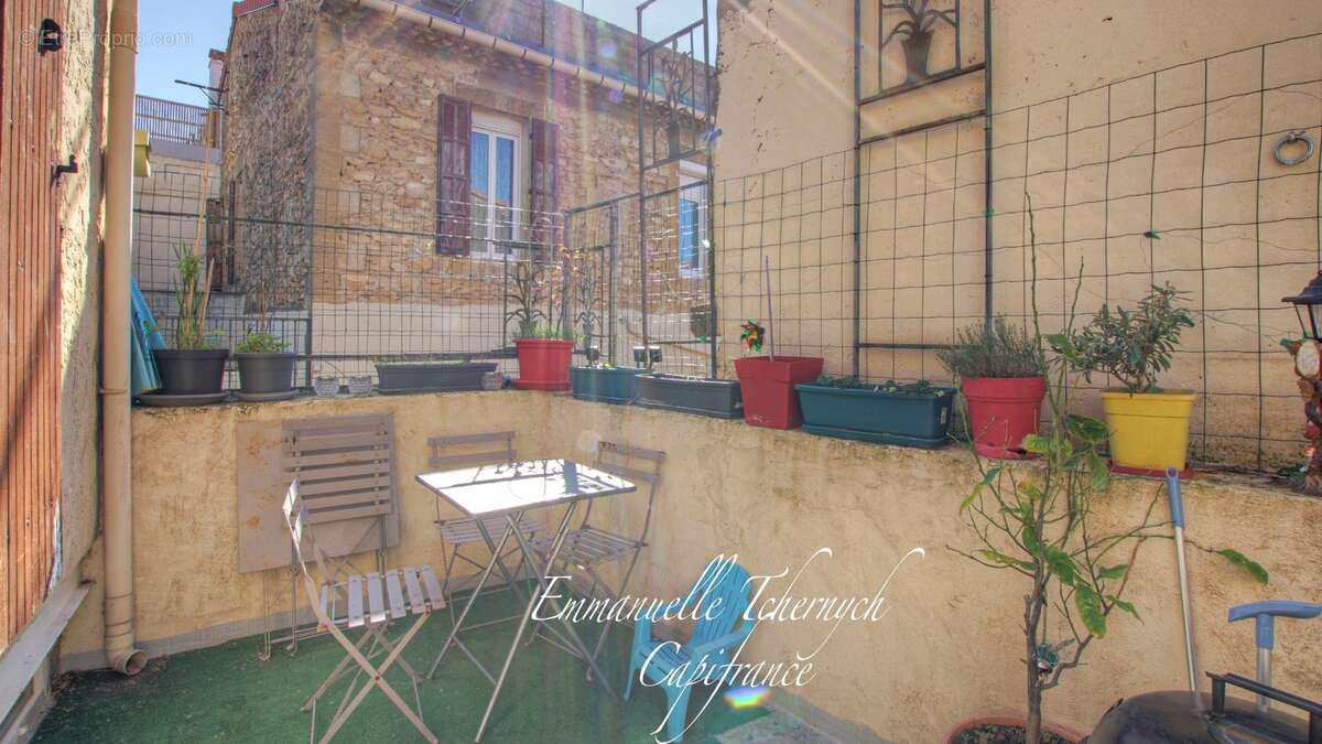Maison T4 de ville de caractère – 95 m² – Cœur de Miramas (13) - photo 9