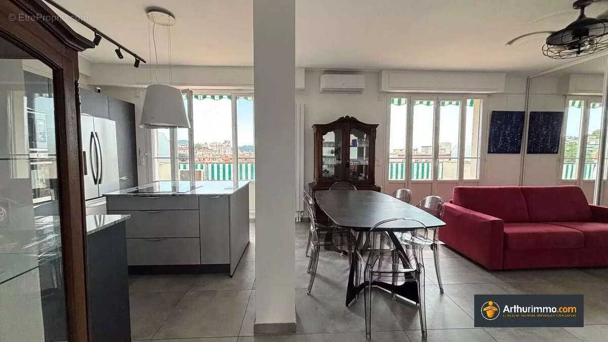 Appartement à NICE