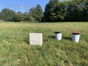 Terrain à PERRECY-LES-FORGES