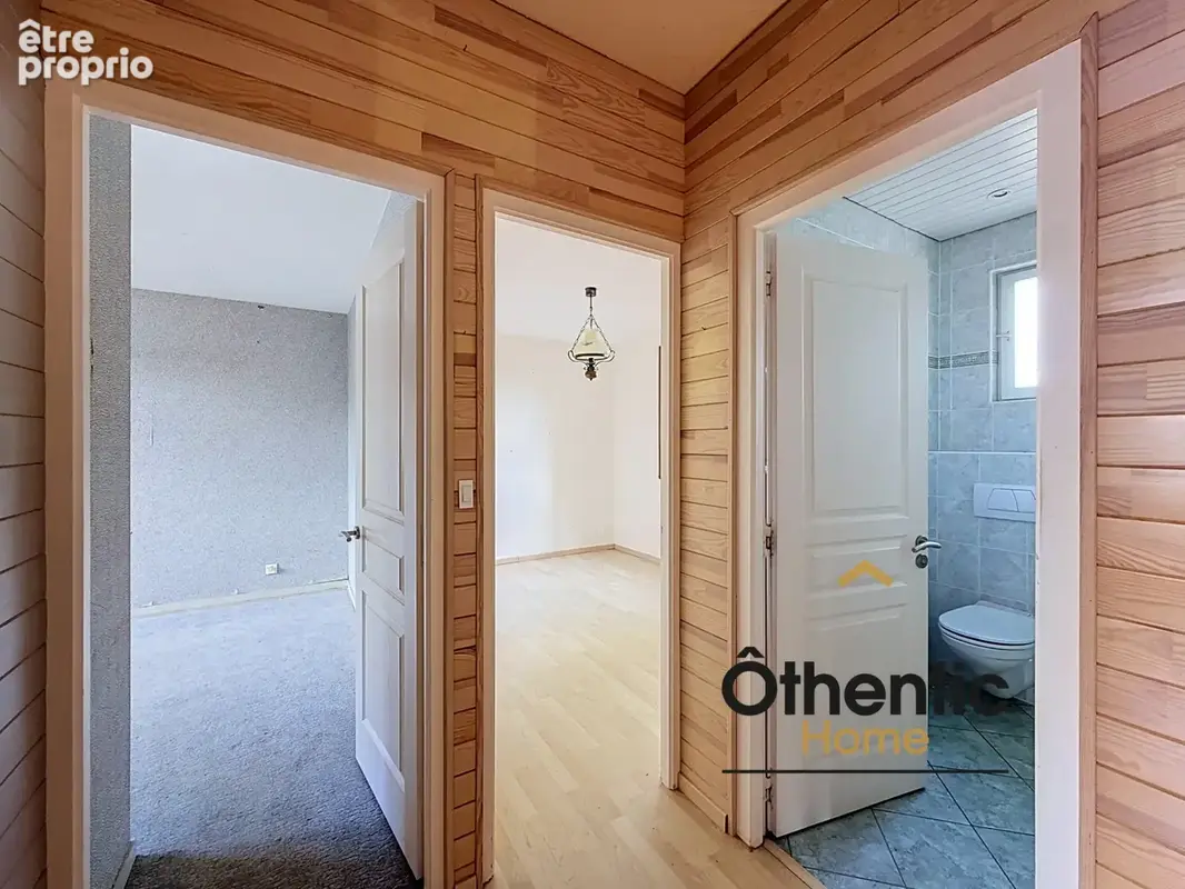 RARE MEYRIÉ   Maison avec séjour cathédrale, 3 chambres possible 4, mezzanine et terrain de 1 031 m2 - photo 9