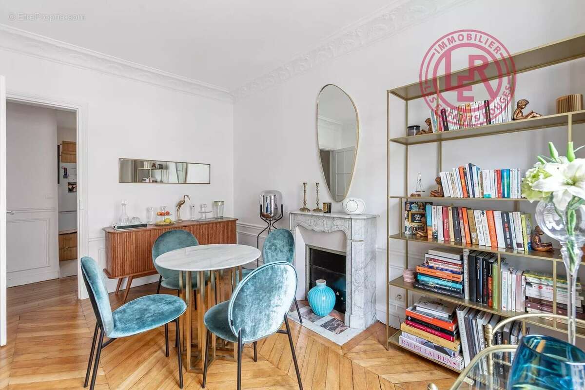 Appartement à PARIS-15E