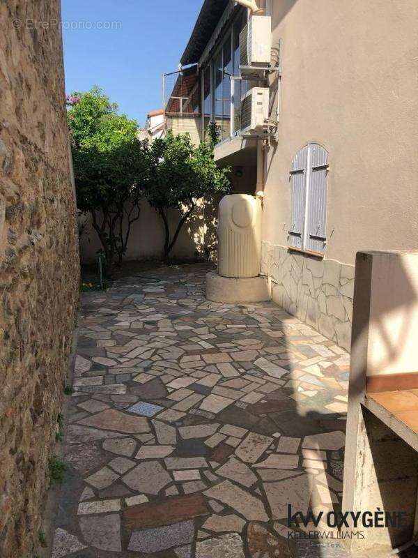 Maison à SAINT-GENIS-DES-FONTAINES