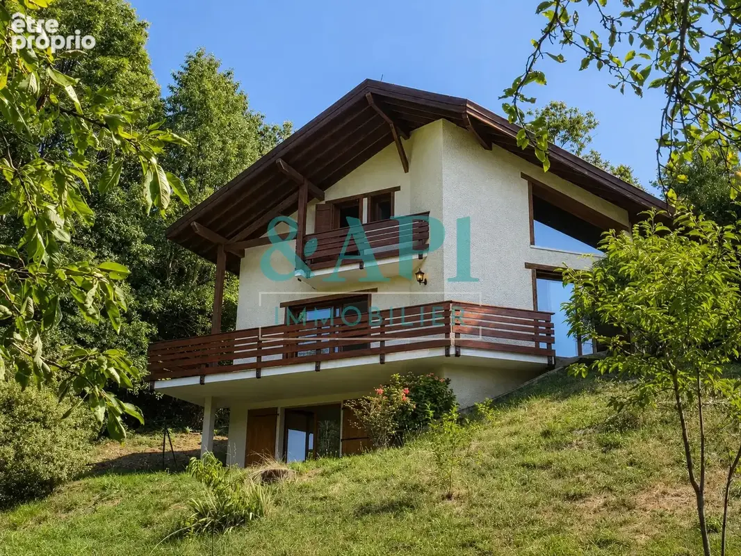Maison à PERRIGNIER