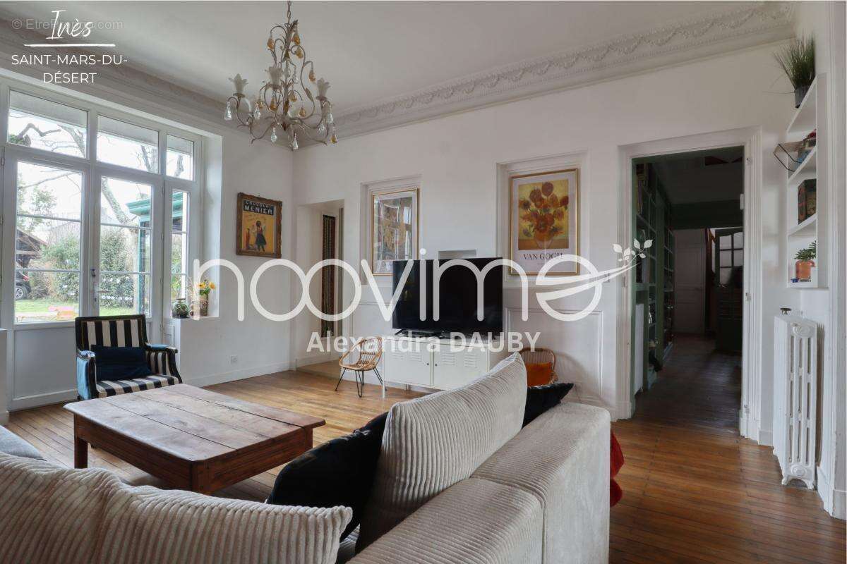 Maison à SAINT-MARS-DU-DESERT