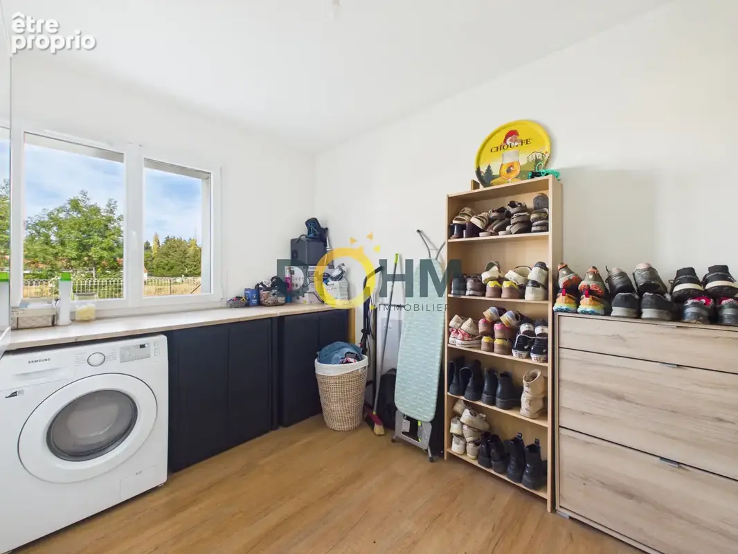 Maison T5 rénovée avec garage double à Saint-Christophe-sur-Dolaison - photo 13