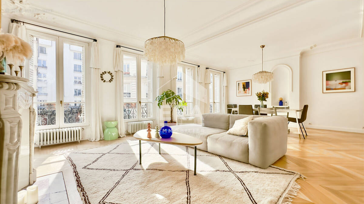 Appartement à PARIS-19E